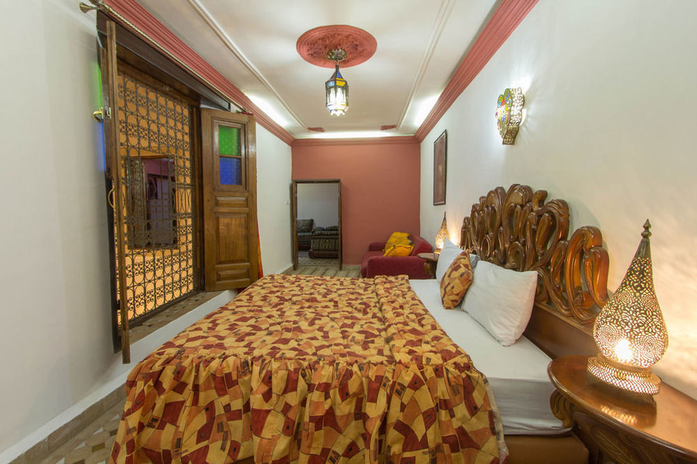 Riad Dar Tahrya เฟส ภายนอก รูปภาพ